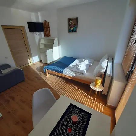 Gmitrovic Apartman *